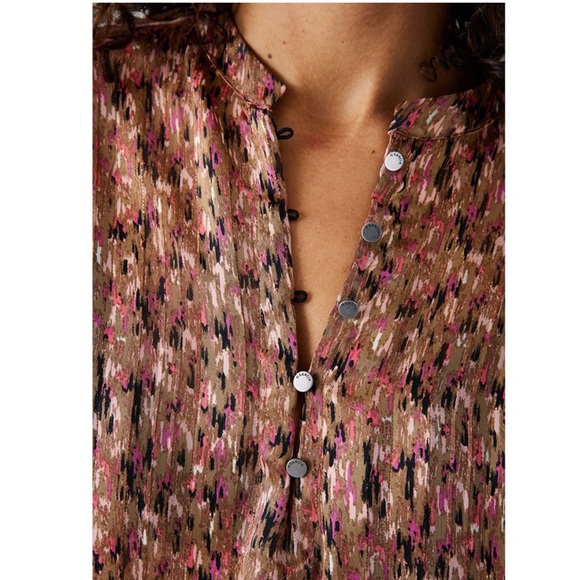 BNWT Garcia Blouse size L $79 - Picture 5 of 6